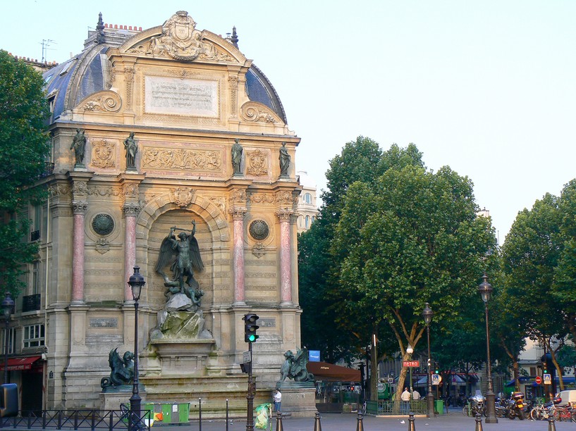 Place St Michel: Place St Michel 006